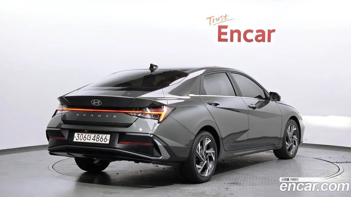 Hyundai AVANTE — фото 2