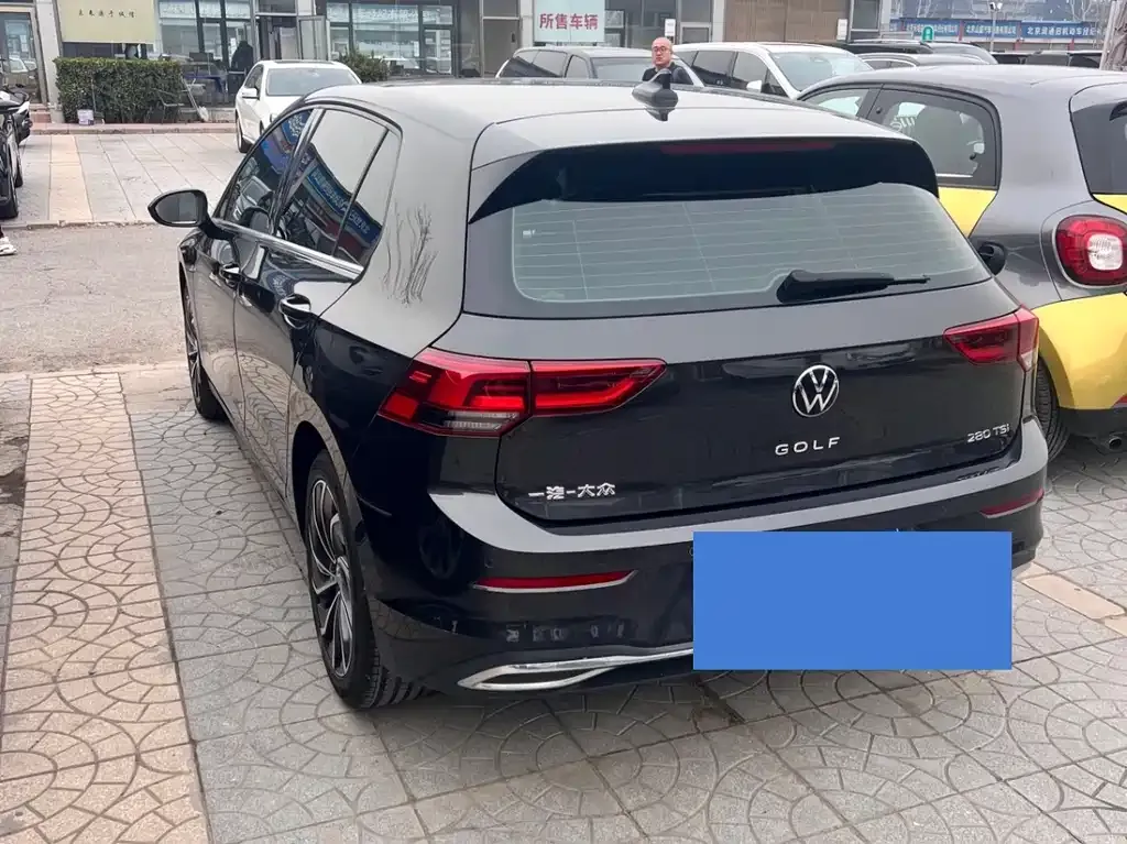 Volkswagen Golf 2022 из CN, фото 4