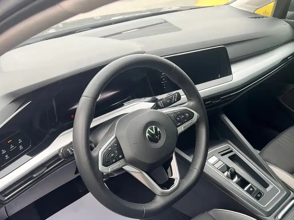 Volkswagen Golf 2022 из CN, фото 3