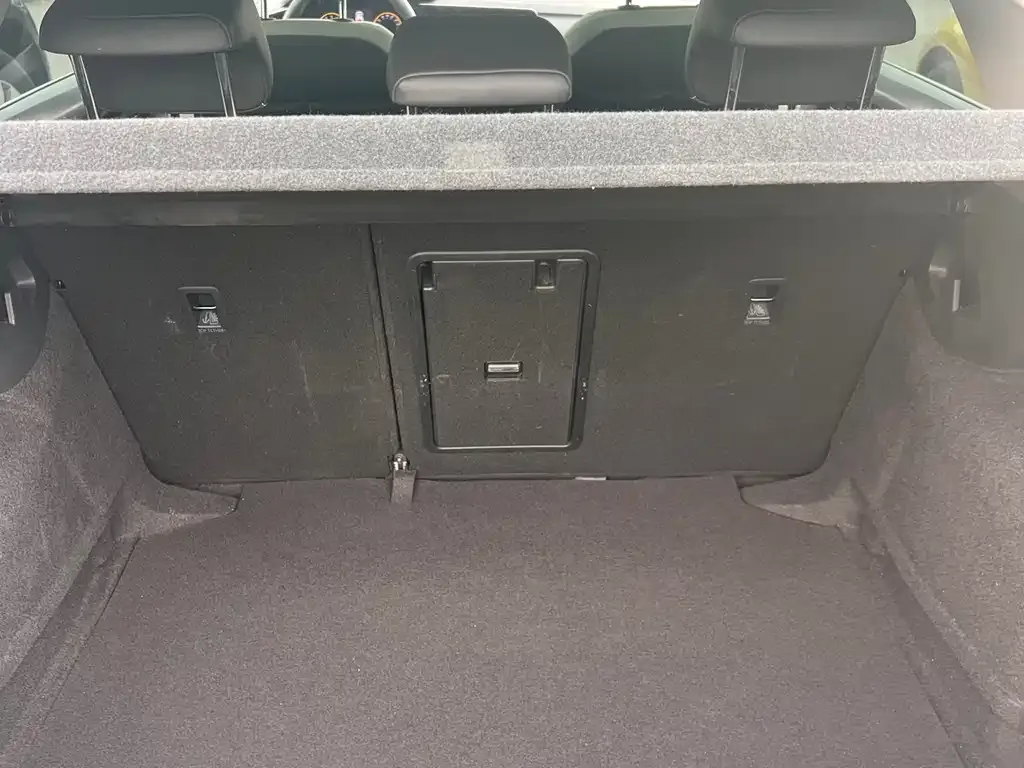Volkswagen Golf 2022 из CN, фото 6