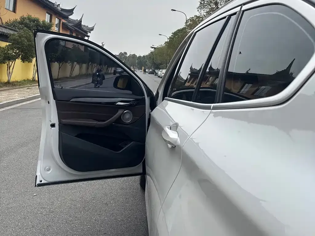 BMW X1 2023 из CN, фото 3