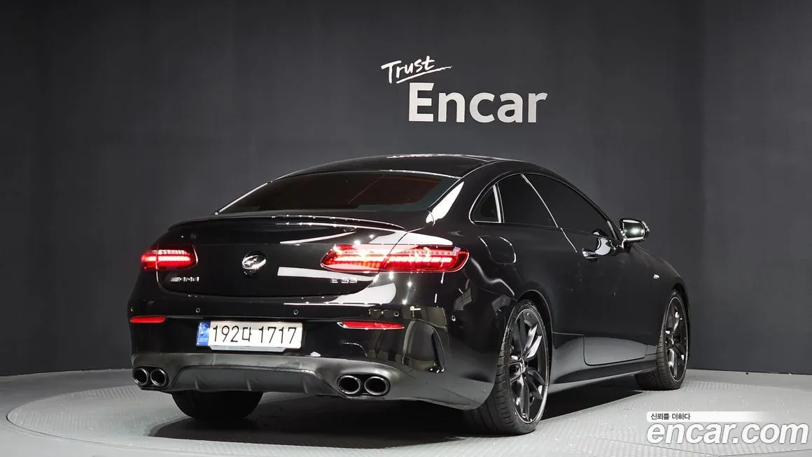 Mercedes-Benz E-Class — фото 10