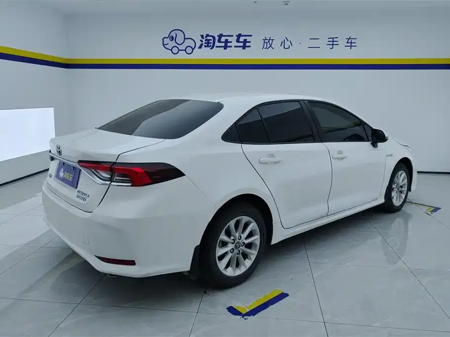 Toyota Corolla 2023 из CN, фото 8