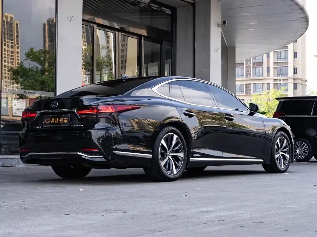 Lexus LS 2023 из CN, фото 10