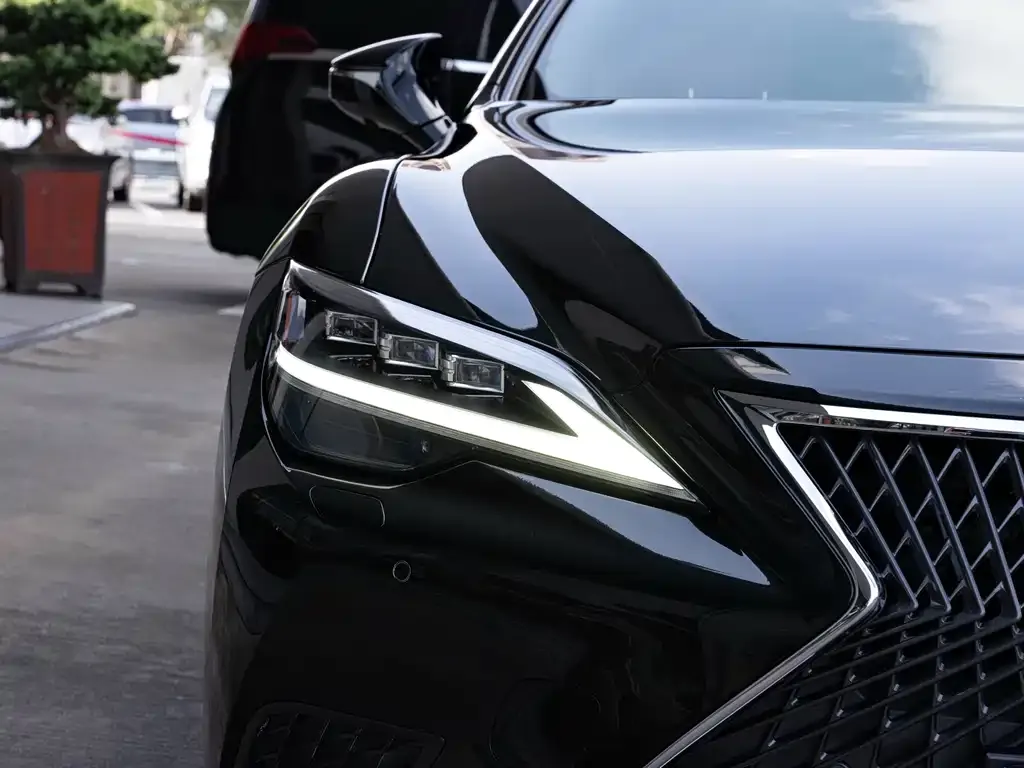 Lexus LS 2023 из CN, фото 5