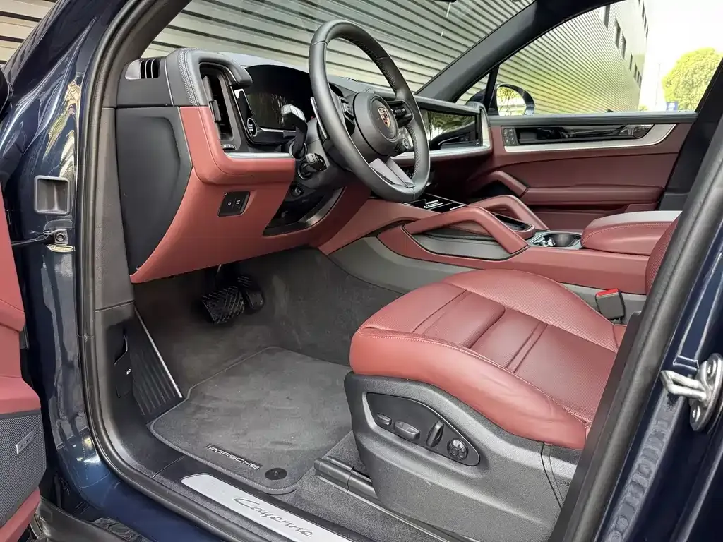 Porsche Cayenne 2025 из CN, фото 2