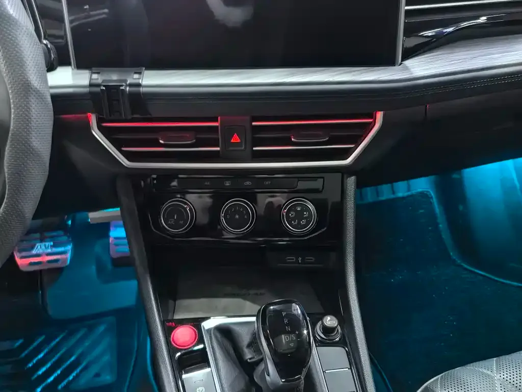 Volkswagen Sagitar 2024 из CN, фото 5