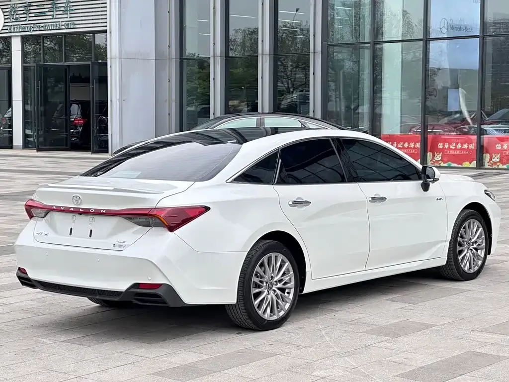 Toyota Avalon 2024 из CN, фото 2