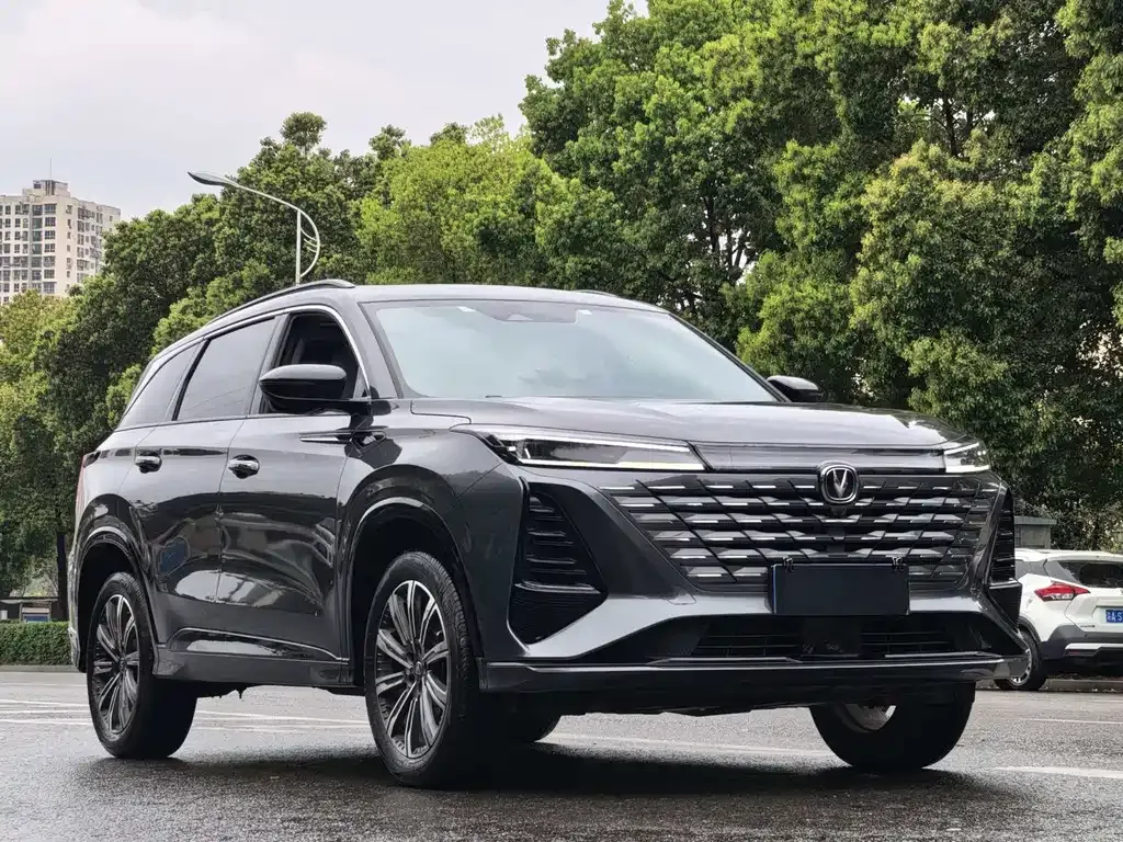 Changan CS75PLUS — фото 10