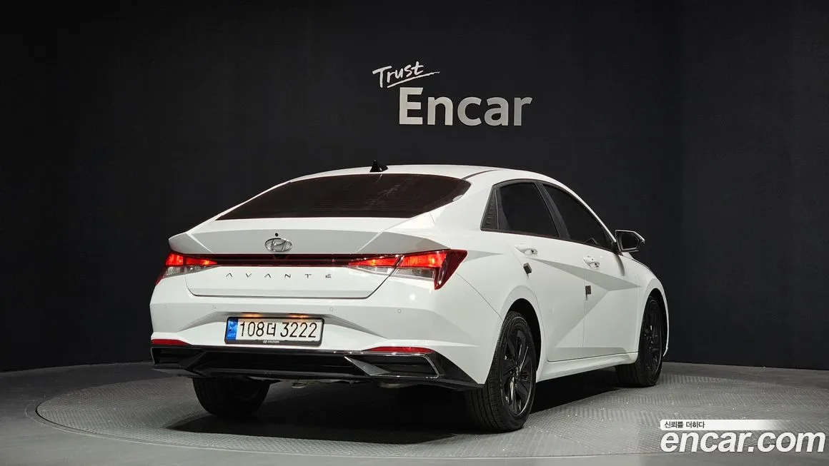 Hyundai AVANTE — фото 2