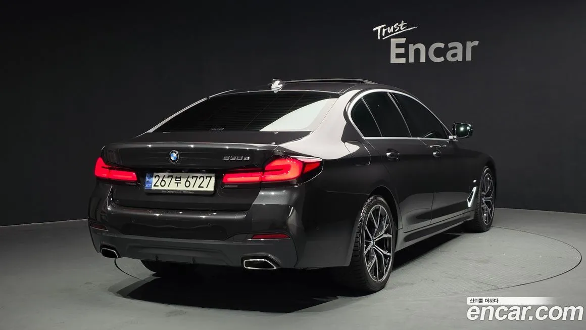 BMW 5-Series 2021 из KR, фото 3
