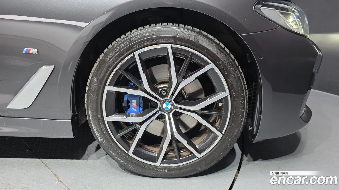 BMW 5-Series 2021 из KR, фото 9