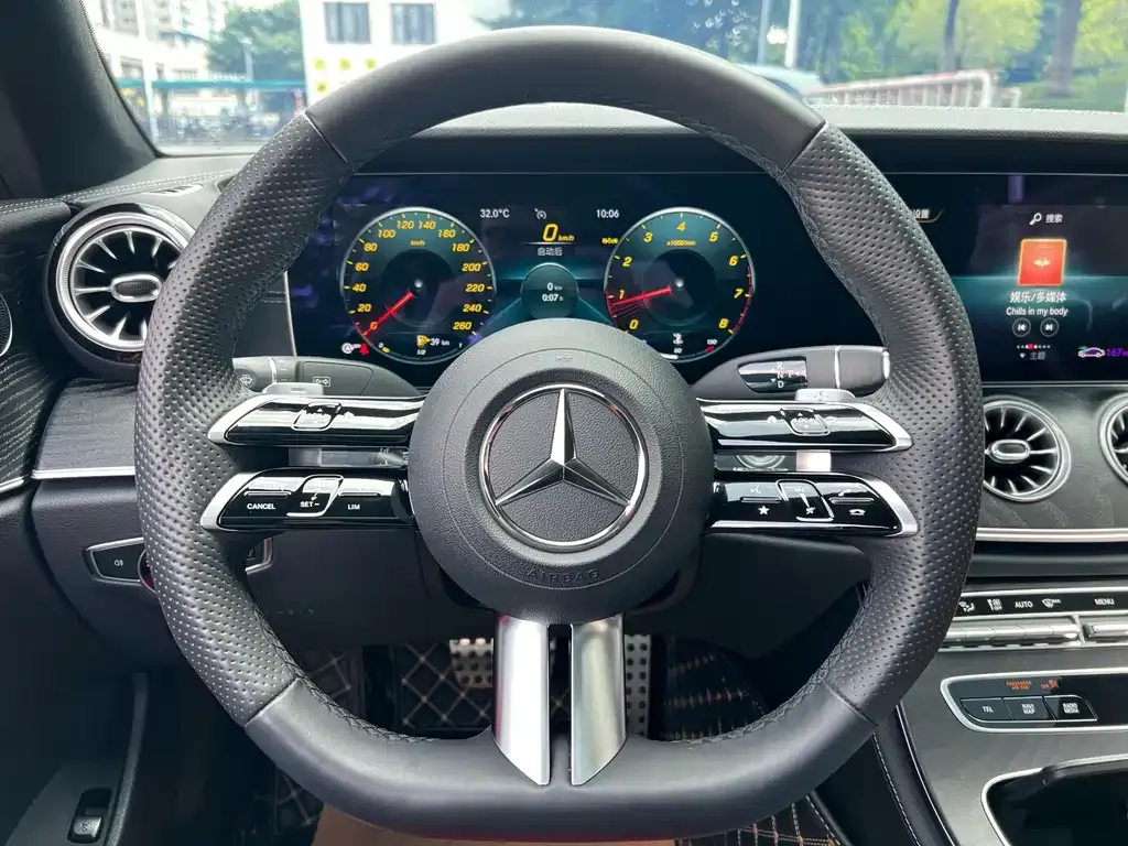 Mercedes-Benz E-Class (Import) — фото 2