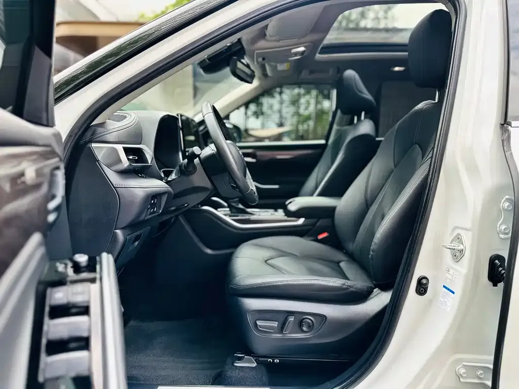 Toyota Highlander 2022 из CN, фото 7