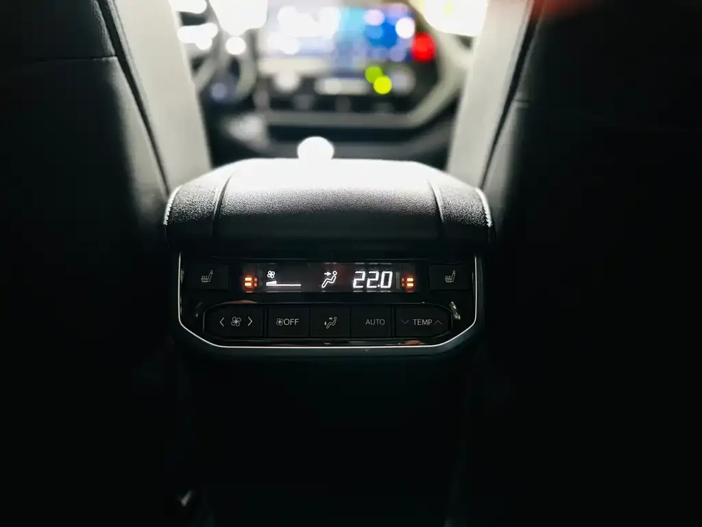 Toyota Highlander 2022 из CN, фото 2