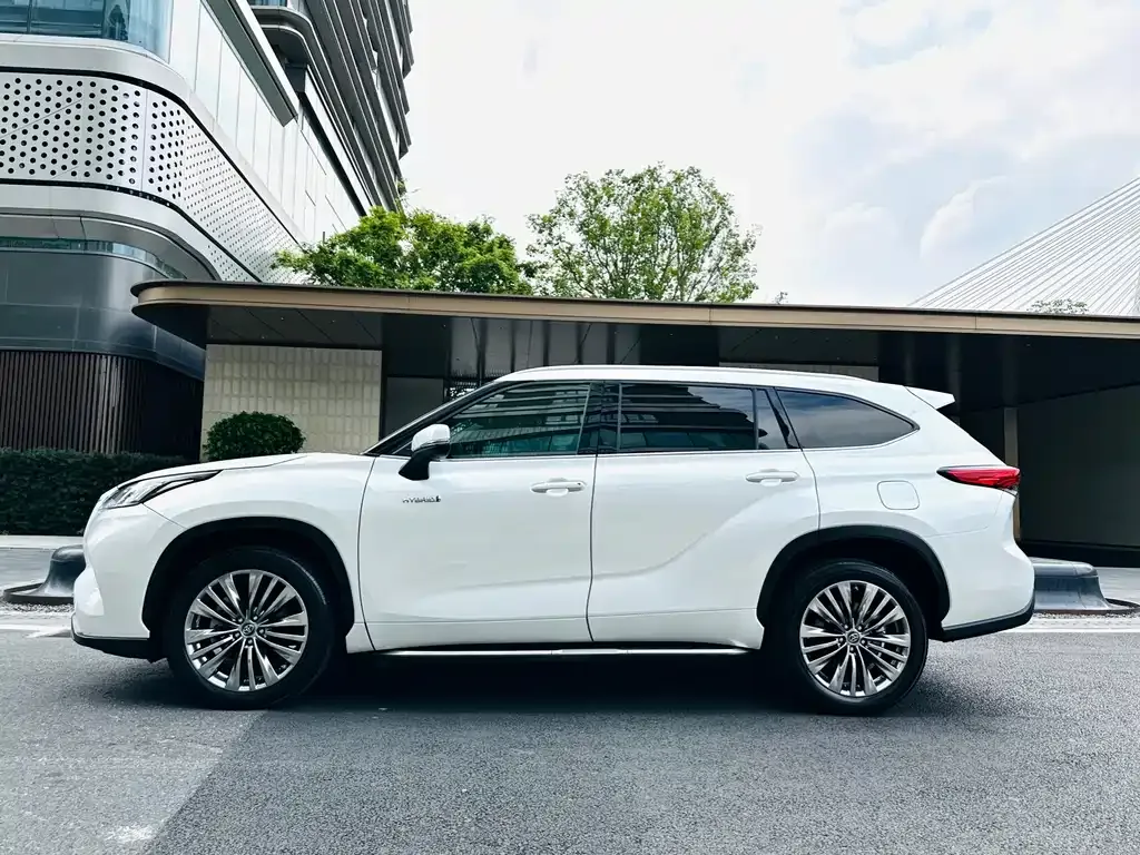 Toyota Highlander 2022 из CN, фото 9