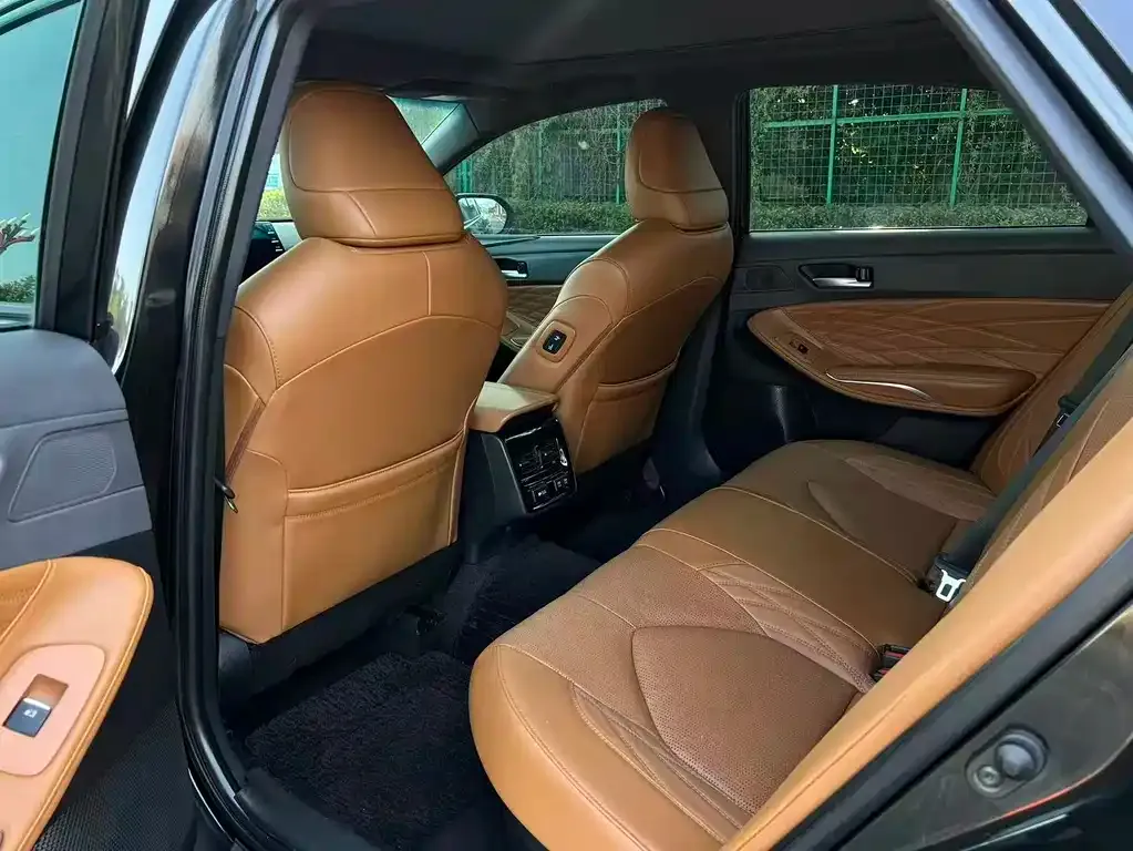 Toyota Avalon 2021 из CN, фото 9