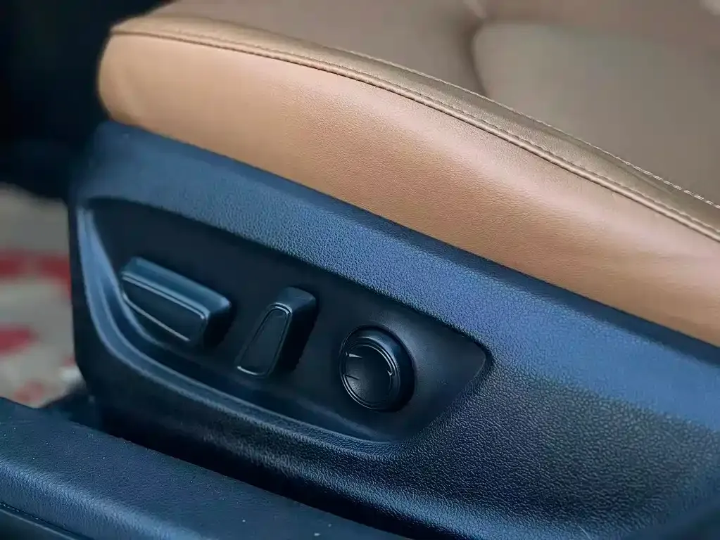 Toyota Avalon 2021 из CN, фото 3