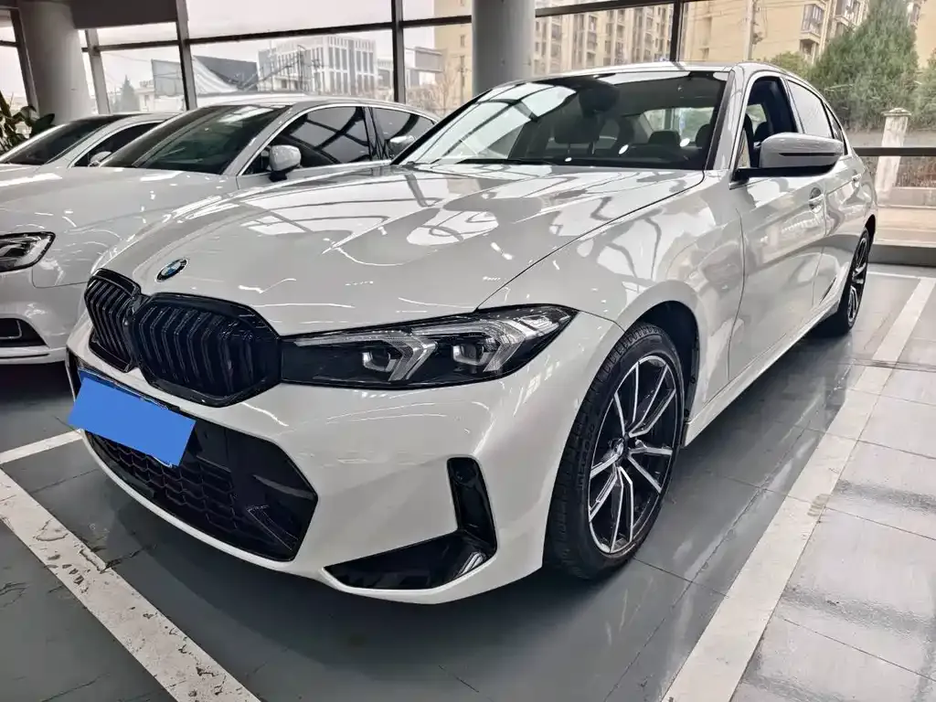 BMW 3 Series — фото 1
