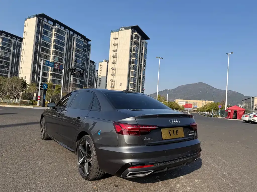 Audi A4L 2024 из CN, фото 6