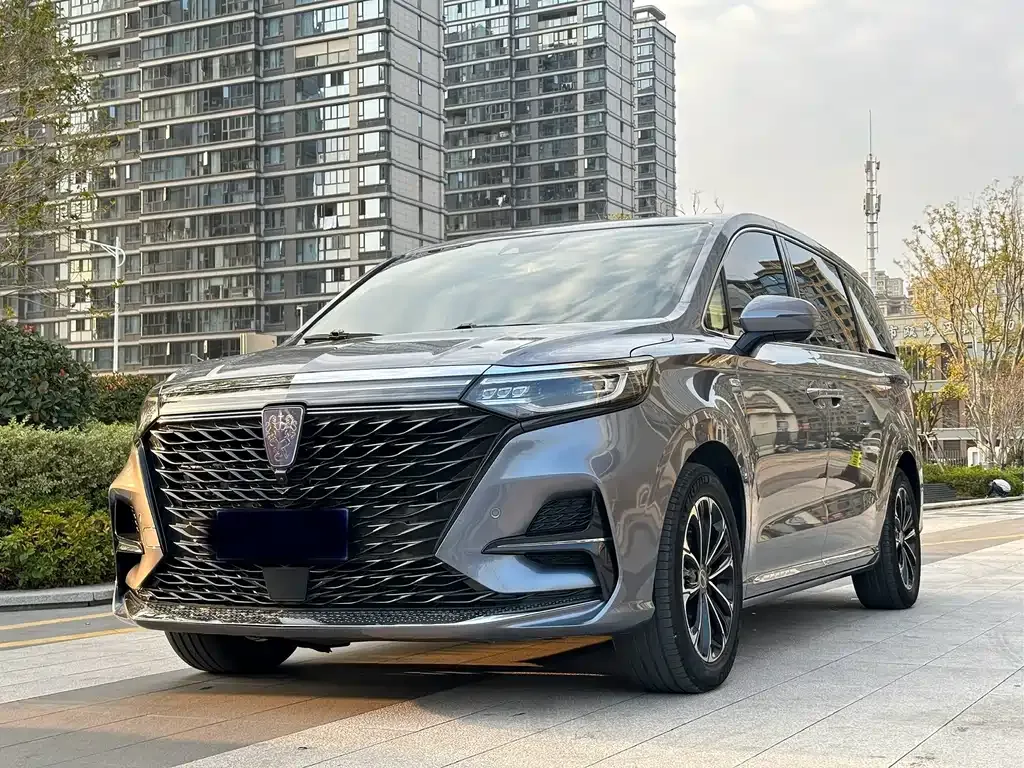 Roewe iMAX8