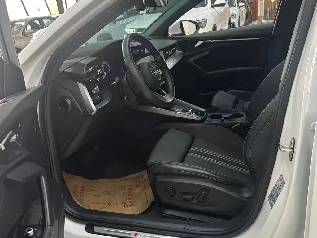 Audi A3 2022 из CN, фото 8