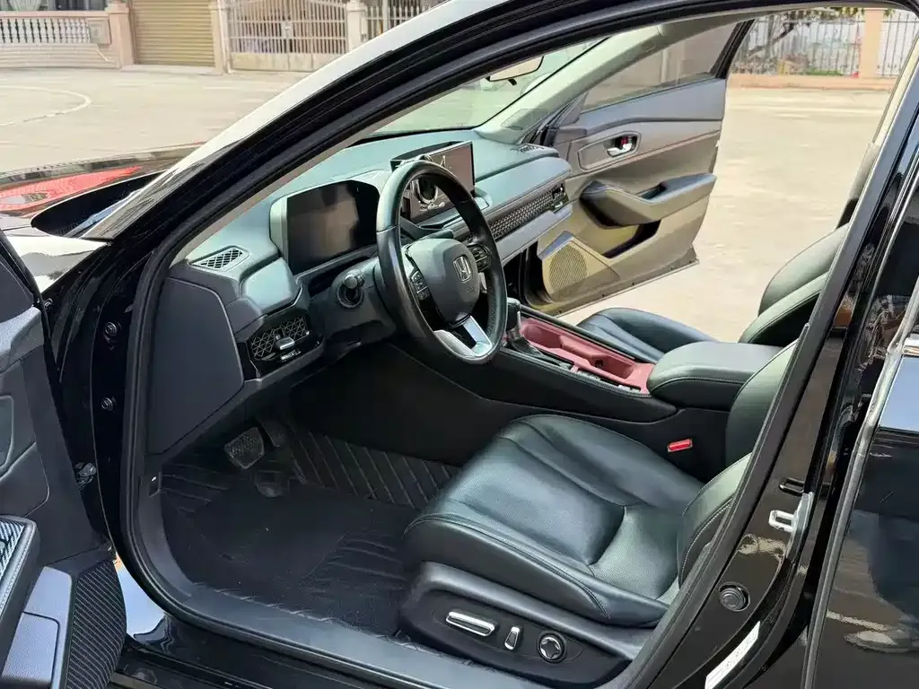 Honda Accord — фото 5