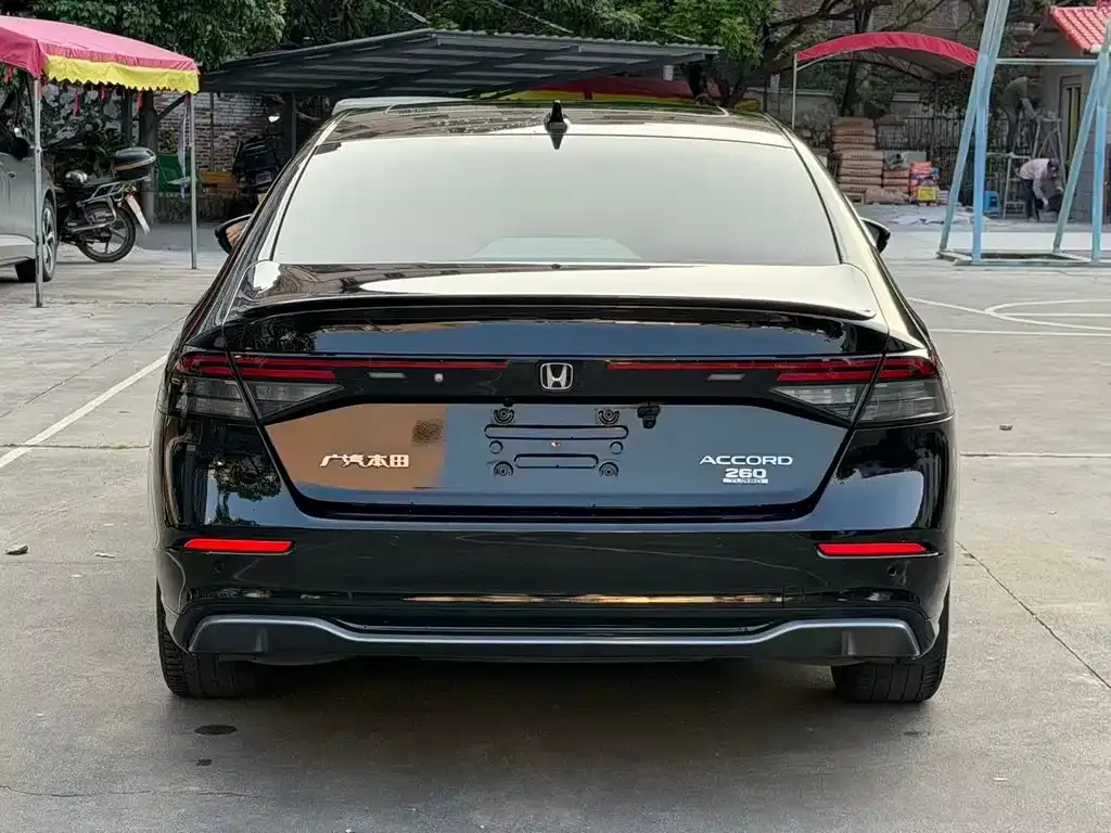 Honda Accord — фото 7