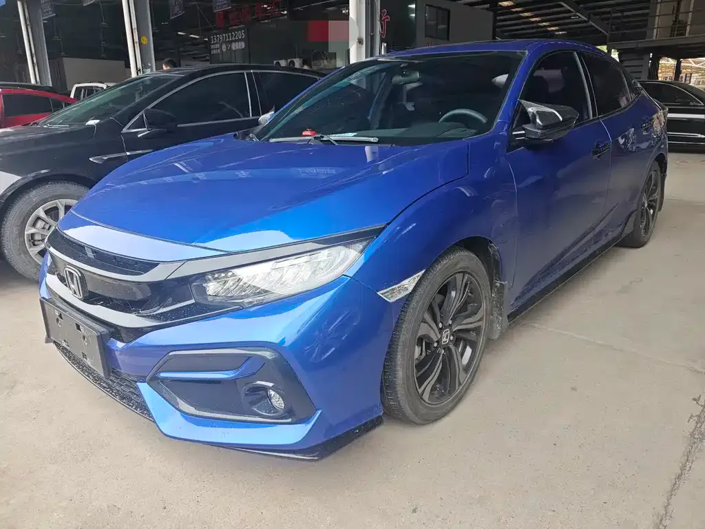 Honda Civic — фото 1