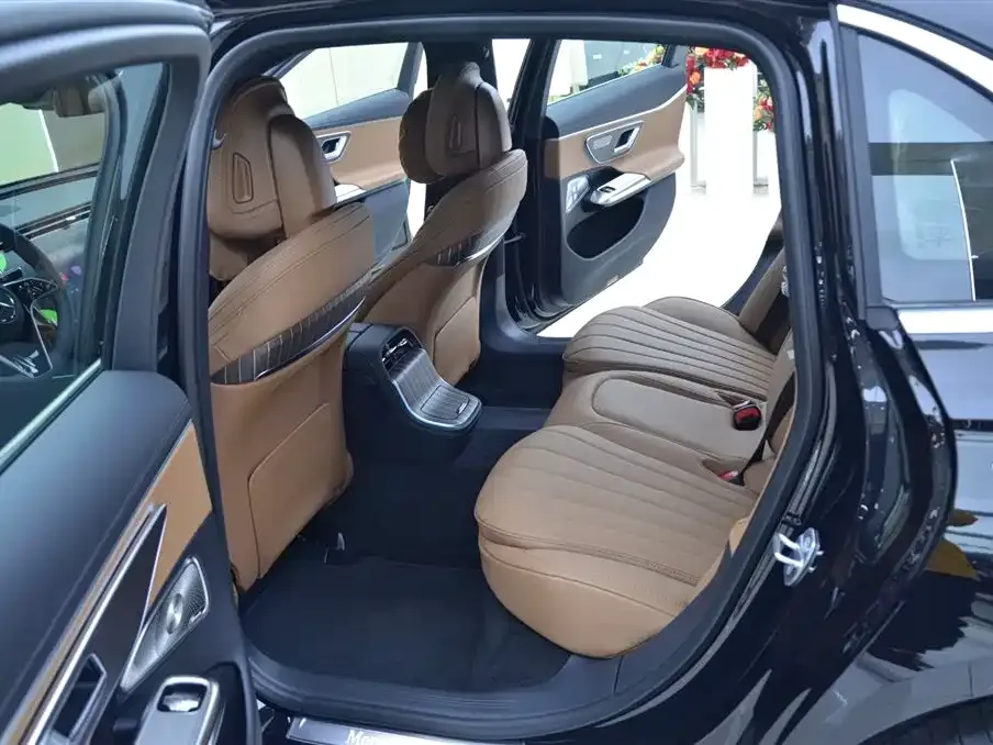 Mercedes-Benz E-Class 2026 из CN, фото 6