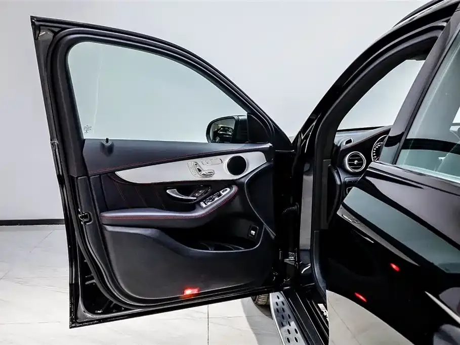 Mercedes-Benz GLC AMG — фото 8
