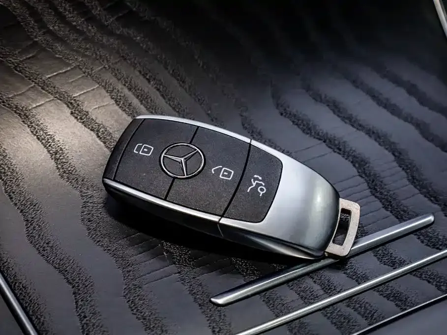 Mercedes-Benz GLC AMG — фото 10