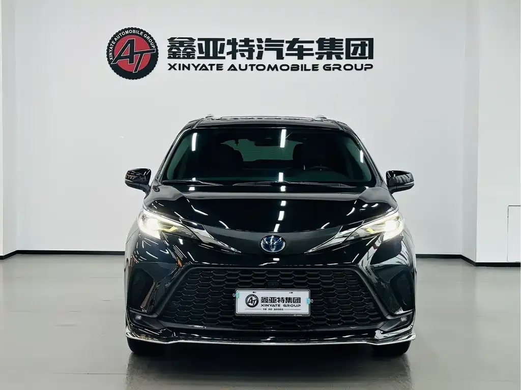 Toyota Granvia 2024 из CN, фото 9
