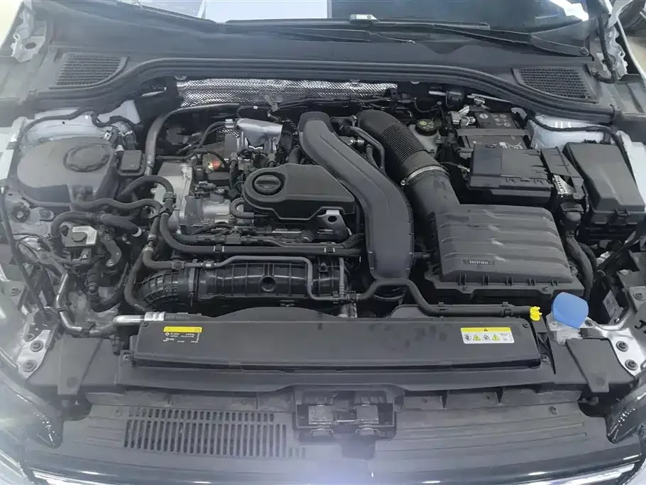 Volkswagen Golf 2025 из CN, фото 10