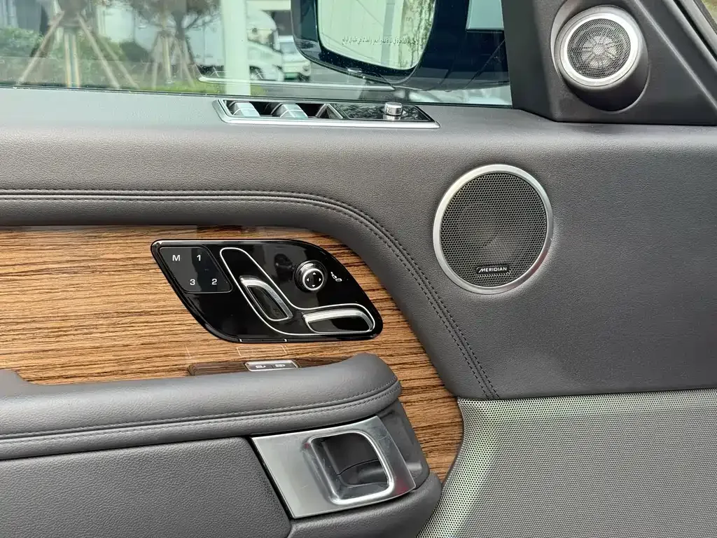 Land Rover Range Rover — фото 10