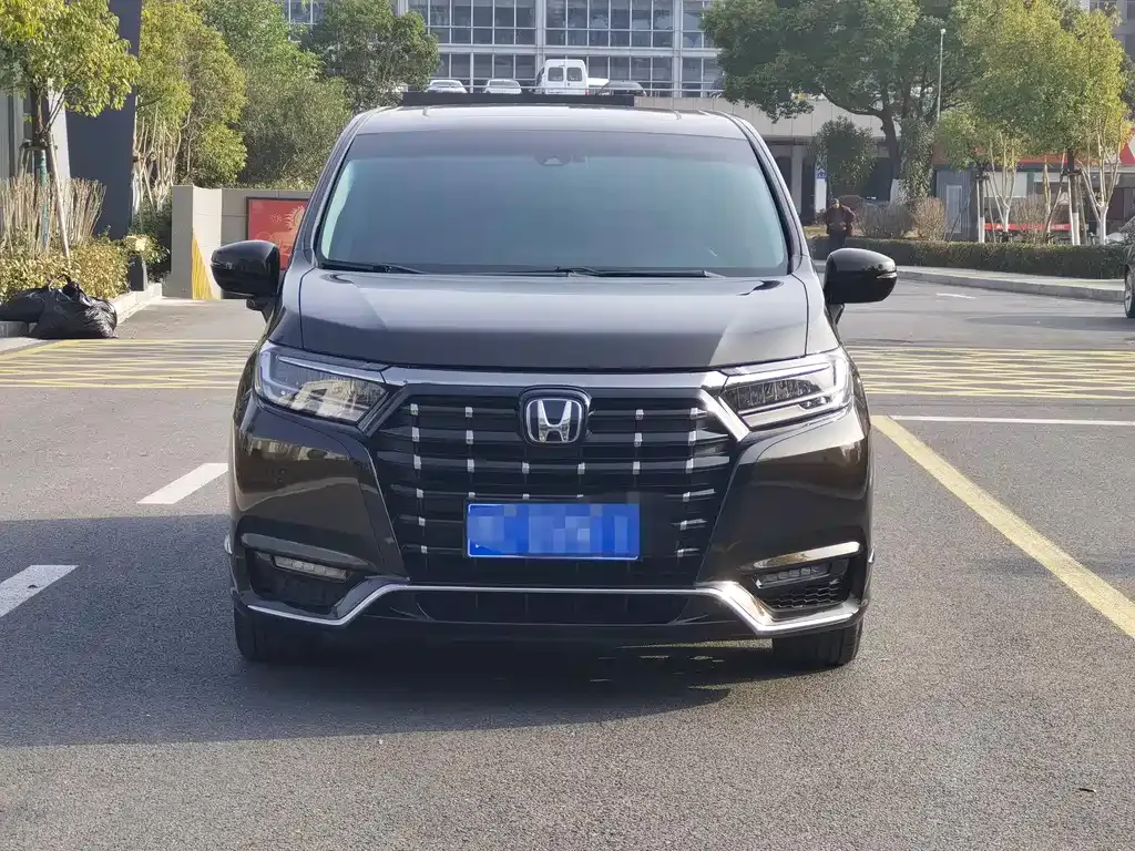 Honda Elysion 2023 из CN, фото 9