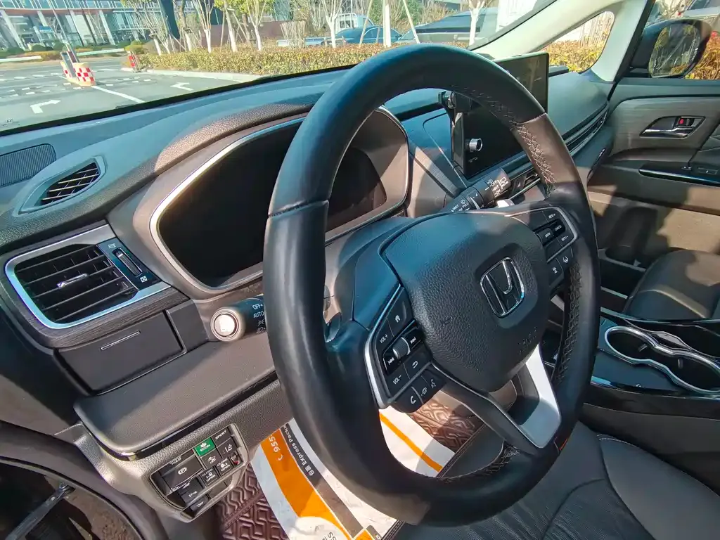 Honda Elysion 2023 из CN, фото 7