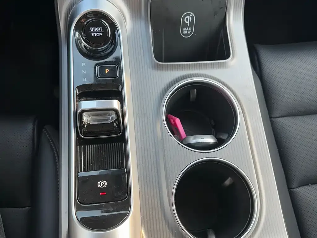 GAC Motor Trumpchi E8 — фото 7