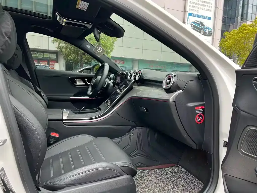 Mercedes-Benz C-Class 2024 из CN, фото 8