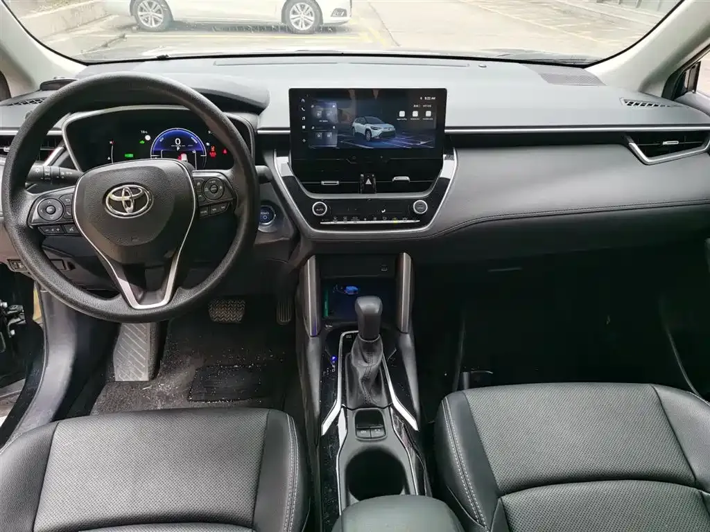 Toyota Frontlander 2023 из CN, фото 3