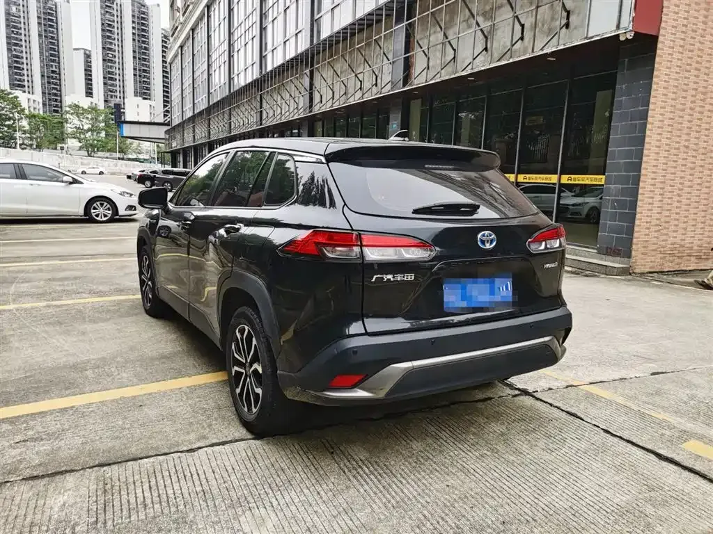 Toyota Frontlander 2023 из CN, фото 4