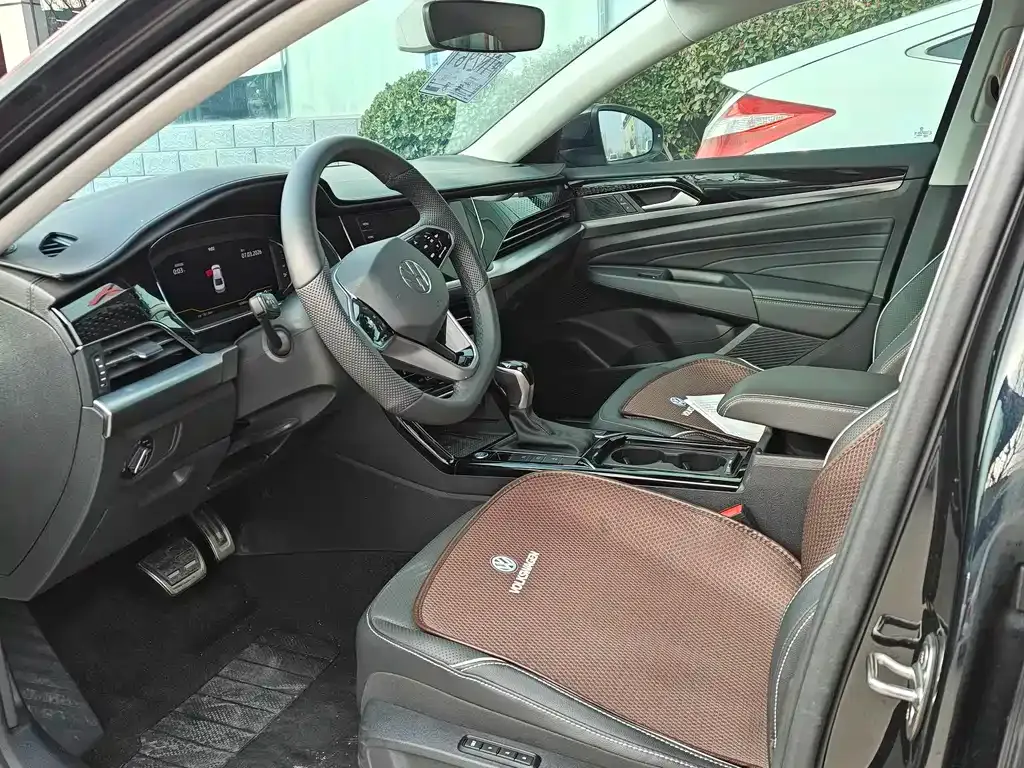 Volkswagen Passat — фото 8