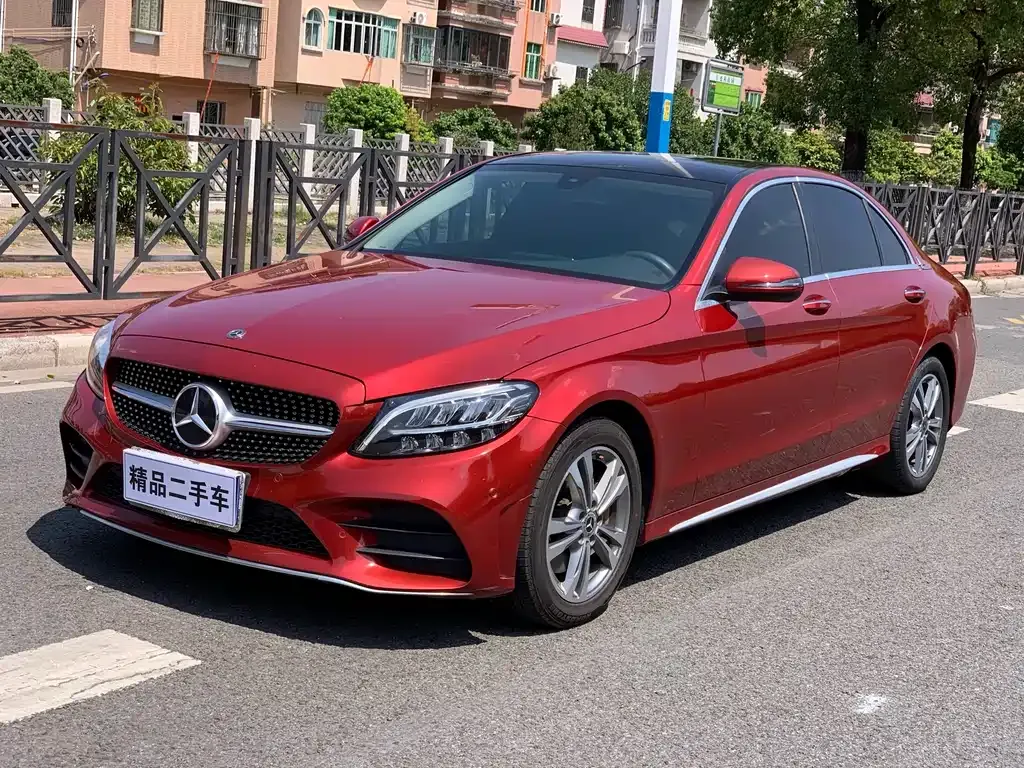 Mercedes-Benz C-Class — фото 1