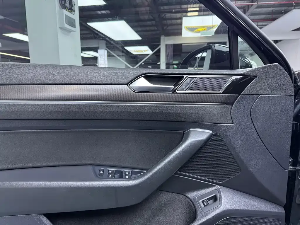 Volkswagen Magotan 2022 из CN, фото 10