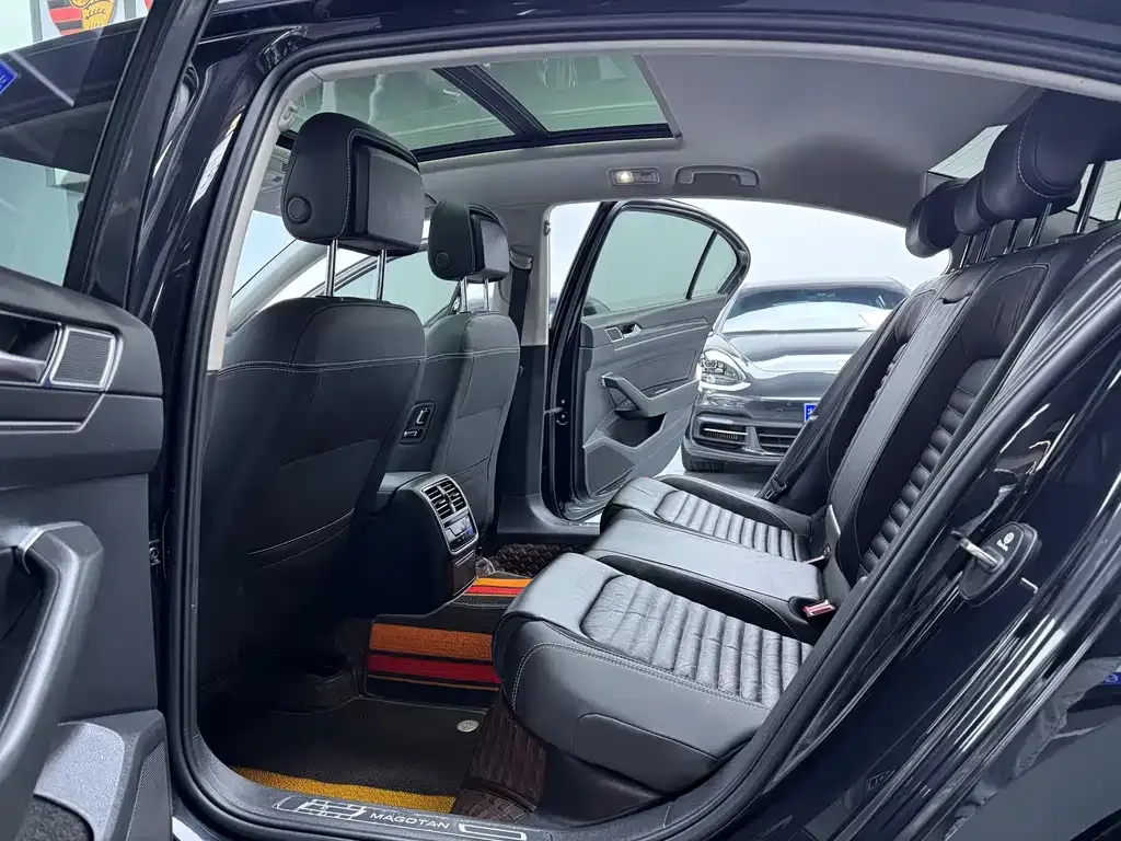 Volkswagen Magotan 2022 из CN, фото 3