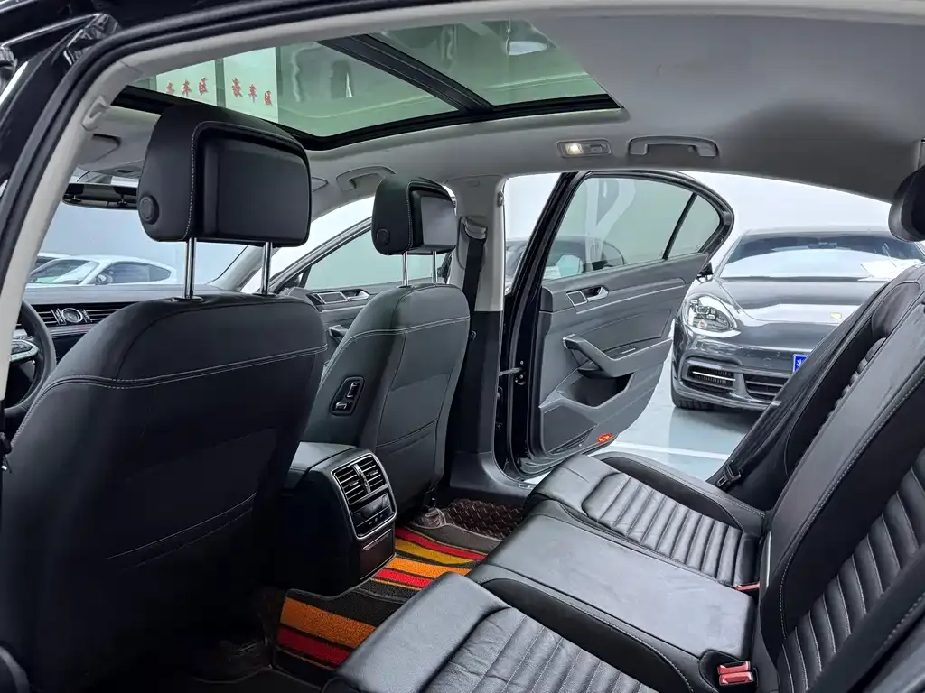 Volkswagen Magotan 2022 из CN, фото 5