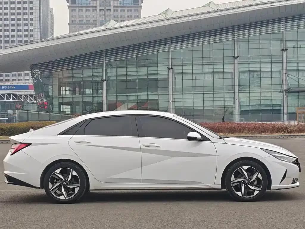 Hyundai Elantra 2021 из CN, фото 10