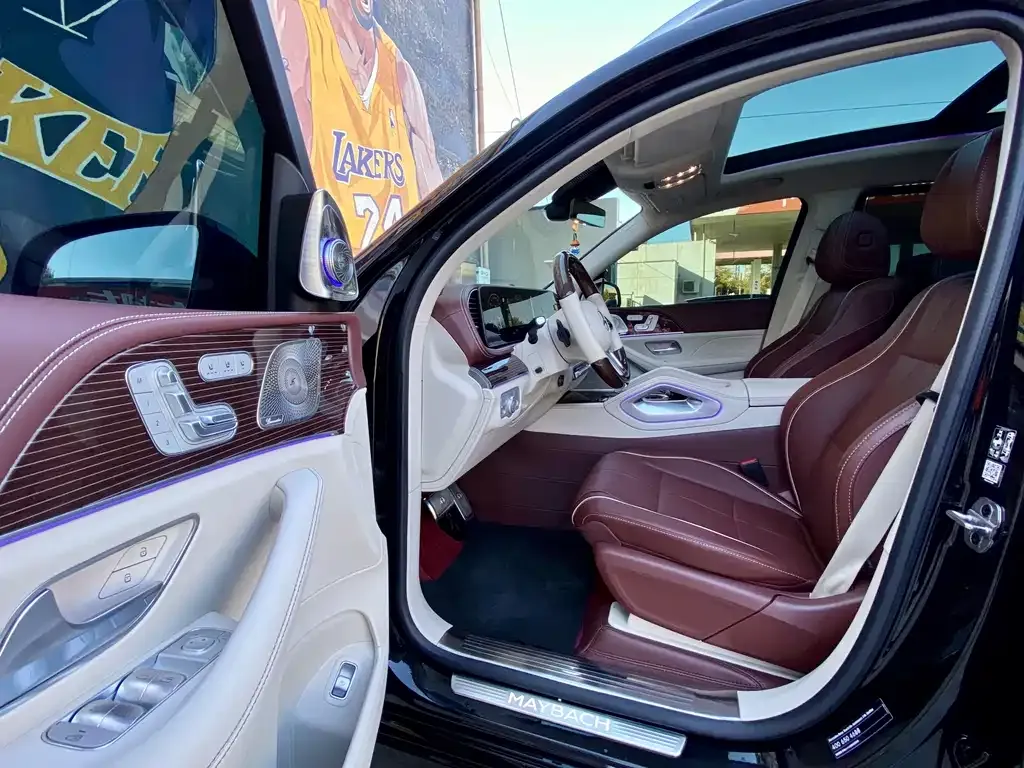 Mercedes-Benz GLS — фото 10