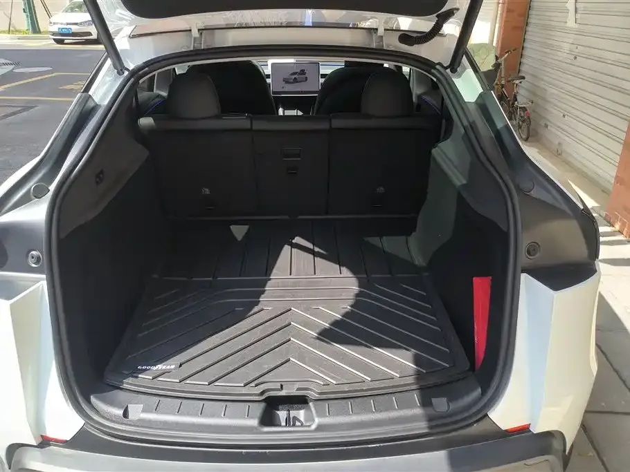 Tesla Model Y 2026 из CN, фото 8