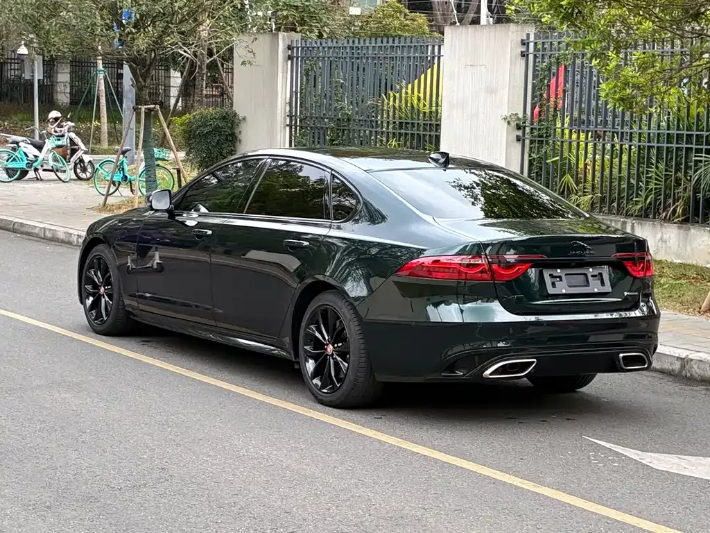 Jaguar XFL — фото 10